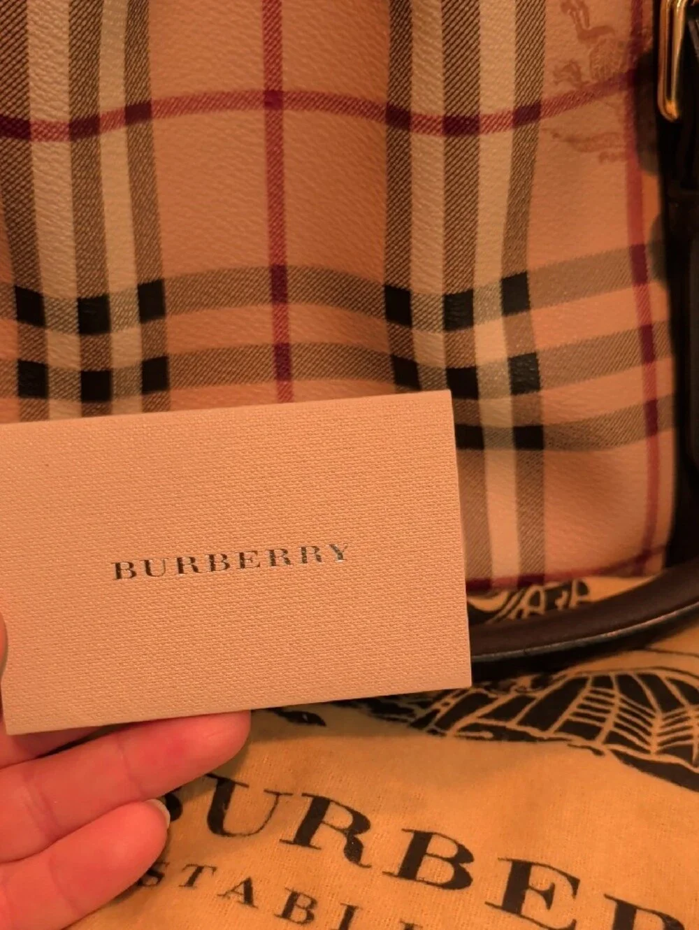 Burberry classic plaid
